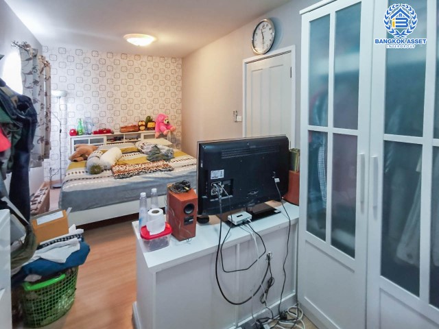 *****ทาวน์เฮ้าส์มือสองย่านนนทบุรี ม.พฤกษาวิลล์28 วงแหวน-รัตนาธิเบศร์ หลังมุม! เนื้อที่กว้างขวางถึง 25.7 ตร.ว. ฟังก์ชัน 3 ห้องนอน 2 ห้องน้ำ 1 ที่จอดรถ บนทำเลสุดสะดวก ใกล้ถนนกาญจนาภิเษก เพียง 10 นาทีก็ถึงรถไฟฟ้าสายสีม่วง "สถานีคลองบางไผ่" จองเลย!